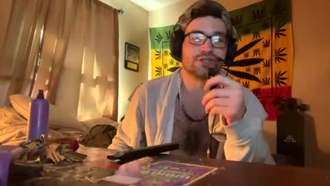 Snapshot of freezeskiii chatting on September 17, 2:08 pm freezeskiii online show from September 17, 2:08 pm