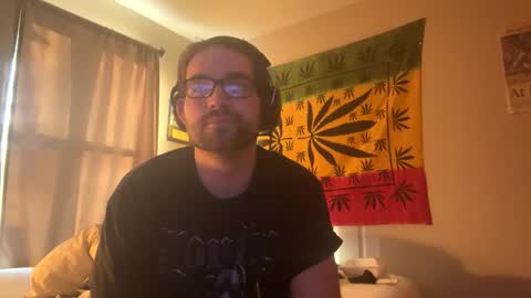 Snapshot of freezeskiii chatting on February 12, 1:50 pm freezeskiii online show from February 12, 1:50 pm