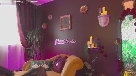 Louise or Lou 3 online show from March 25, 2:45 pm