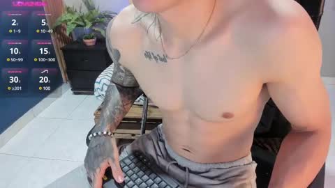 Xavier online show from February 12, 8:07 pm