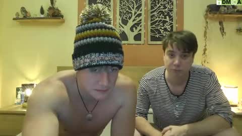 French Horny Bibs online show from January 7, 8:55 pm