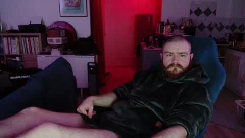 Snapshot of frenchman78650 chatting on October 3, 7:00 pm frenchman78650 online show from October 3, 7:00 pm