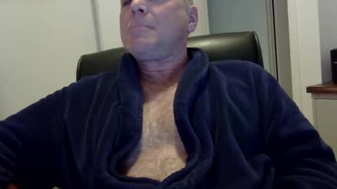 Snapshot of frenchrickdaddy chatting on February 9, 3:22 am Rick online show from February 9, 3:22 am