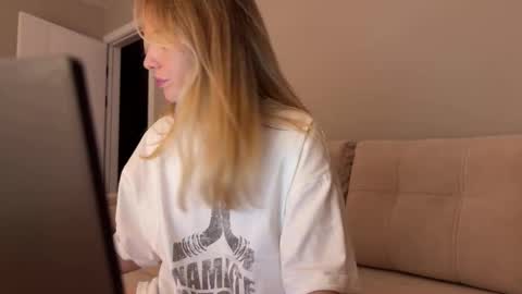 Jason and Sonya online show from March 23, 8:46 pm