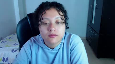 Louise  online show from February 17, 5:58 am