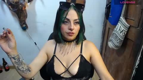 freyaa_sorceress online show from December 10, 9:44 am