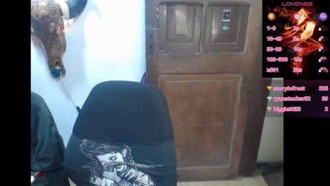 freyaa_sorceress online show from December 28, 6:06 am