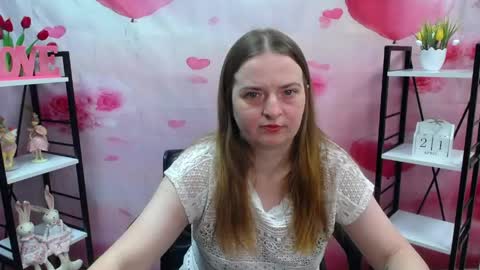 Snapshot of freyadak chatting on April 21, 5:06 pm FreyaDak online show from April 21, 5:06 pm