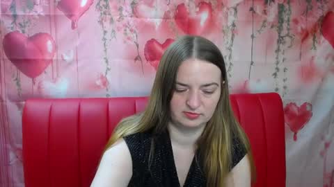 Snapshot of freyadak chatting on May 19, 5:19 pm FreyaDak online show from May 19, 5:19 pm