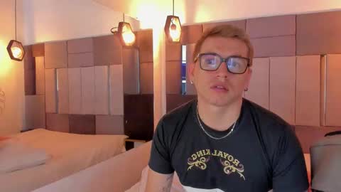  ALIS AND ALEX  online show from January 14, 12:05 am