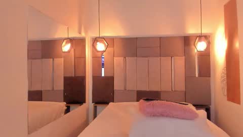  ALIS AND ALEX  online show from March 20, 8:35 pm