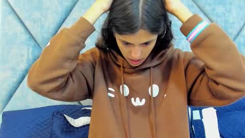 Snapshot of freyamoller_ chatting on January 19, 1:37 pm FreyaMoller online show from January 19, 1:37 pm