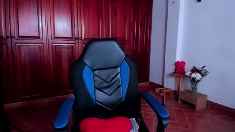 freyanatural online show from February 23, 6:38 pm