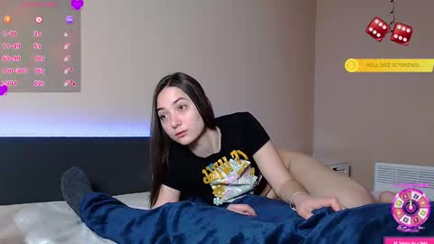 FreyaOliver online show from February 9, 1:59 pm