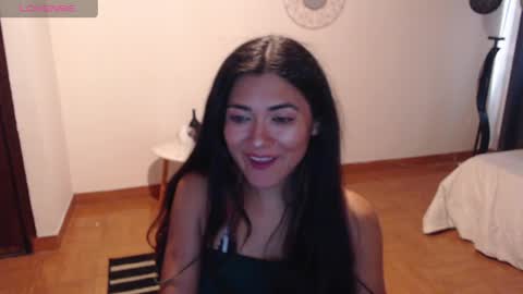 freyarouge online show from April 11, 3:49 pm