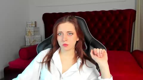 FreyaVey online show from January 10, 5:31 am