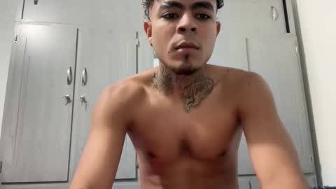 freyva_ online show from December 3, 11:14 pm