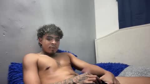 Snapshot of freyva_ chatting on June 4, 3:45 am freyva_ online show from June 4, 3:45 am