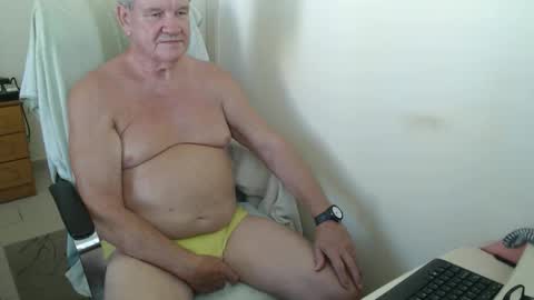 Snapshot of friar155 chatting on September 11, 11:21 am friar155 online show from September 11, 11:21 am