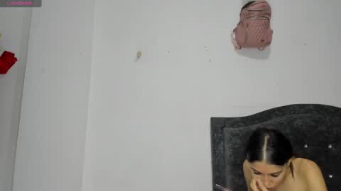 Snapshot of fridasr_3 chatting on December 4, 2:26 pm Frida online show from December 4, 2:26 pm