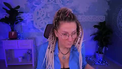 Frida Tander online show from March 7, 5:15 am