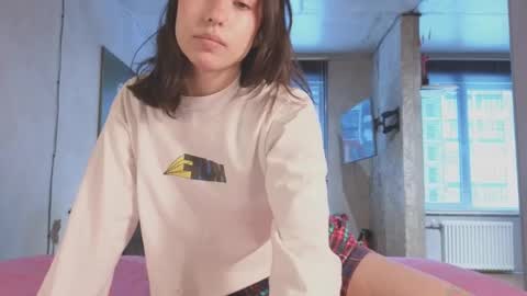 Snapshot of friend_foryou chatting on February 12, 7:13 am Lina online show from February 12, 7:13 am