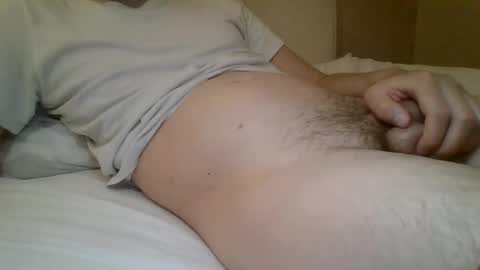 Snapshot of friendly_frank_18 chatting on June 19, 10:57 pm friendly_frank_18 online show from June 19, 10:57 pm
