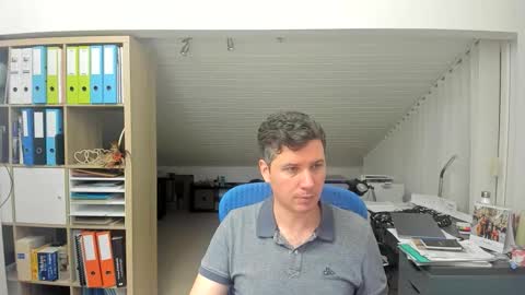 Snapshot of frikits chatting on December 15, 7:40 pm Francois online show from December 15, 7:40 pm