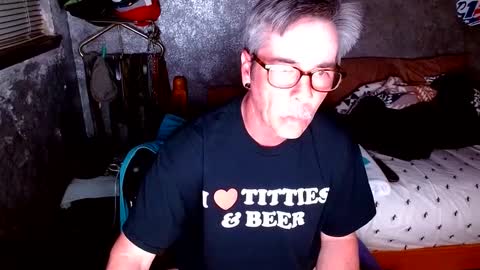 Snapshot of frindwbenies chatting on February 19, 2:12 am Frindwbenies online show from February 19, 2:12 am