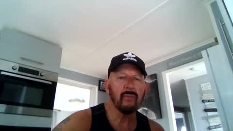 Snapshot of friskyneedsum chatting on January 12, 2:11 pm bob online show from January 12, 2:11 pm