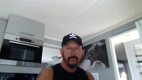 Snapshot of friskyneedsum chatting on January 13, 12:32 pm bob online show from January 13, 12:32 pm