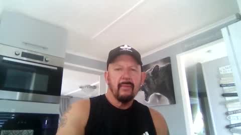 Snapshot of friskyneedsum chatting on February 23, 11:40 am bob online show from February 23, 11:40 am