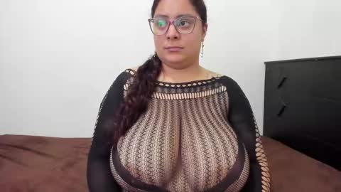 Snapshot of fromheaven_ chatting on December 1, 7:08 pm Lucy online show from December 1, 7:08 pm