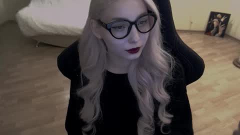 Snapshot of fromsun_forsoul chatting on September 30, 5:18 pm Lilith online show from September 30, 5:18 pm