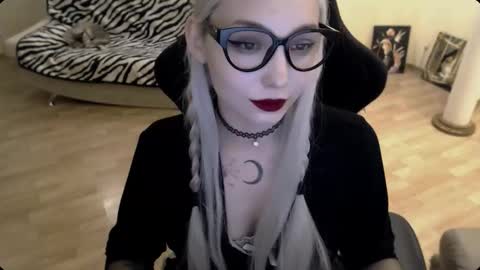 Lilith online show from November 21, 12:15 pm