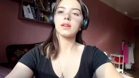 Emily online show from October 11, 7:18 am