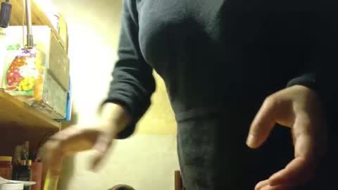 Snapshot of frumcake chatting on December 1, 2:16 am FrumCake online show from December 1, 2:16 am