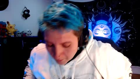 Snapshot of ftmblueyes chatting on February 4, 4:59 am HEHIM online show from February 4, 4:59 am