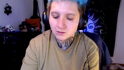 Snapshot of ftmblueyes chatting on February 4, 8:28 pm HEHIM online show from February 4, 8:28 pm