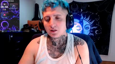 Snapshot of ftmblueyes chatting on February 8, 7:48 am HEHIM online show from February 8, 7:48 am