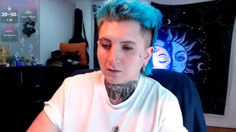 Snapshot of ftmblueyes chatting on February 11, 4:01 am HEHIM online show from February 11, 4:01 am