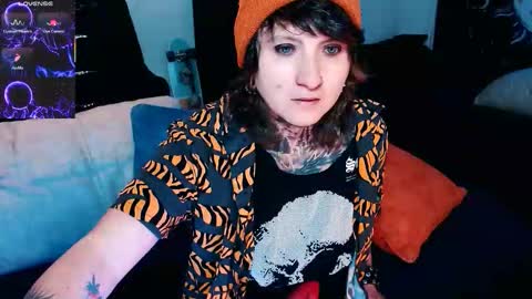 Snapshot of ftmblueyes chatting on September 11, 3:39 am HEHIM online show from September 11, 3:39 am