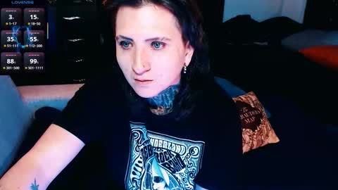 Snapshot of ftmblueyes chatting on September 30, 1:43 am HEHIM online show from September 30, 1:43 am