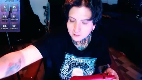 Snapshot of ftmblueyes chatting on October 12, 2:32 am HEHIM online show from October 12, 2:32 am