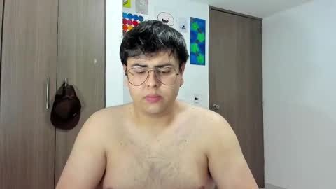 uwu online show from March 25, 3:23 am