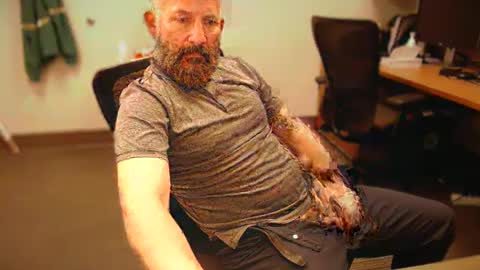 Snapshot of fuckadilf chatting on December 20, 3:31 pm fuckadilf online show from December 20, 3:31 pm