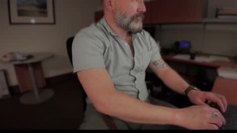 Snapshot of fuckadilf chatting on February 21, 4:05 pm fuckadilf online show from February 21, 4:05 pm