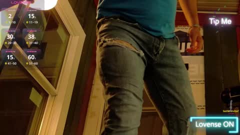 Snapshot of fuckadilf chatting on September 28, 12:10 pm fuckadilf online show from September 28, 12:10 pm