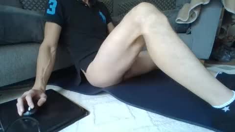 Snapshot of fuckbeatb chatting on September 18, 9:11 am fuckbeatb online show from September 18, 9:11 am