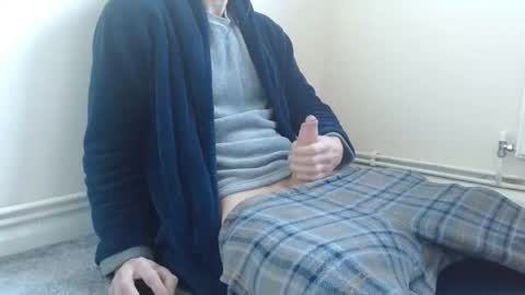 Snapshot of fuckbeatb chatting on December 2, 1:28 pm fuckbeatb online show from December 2, 1:28 pm